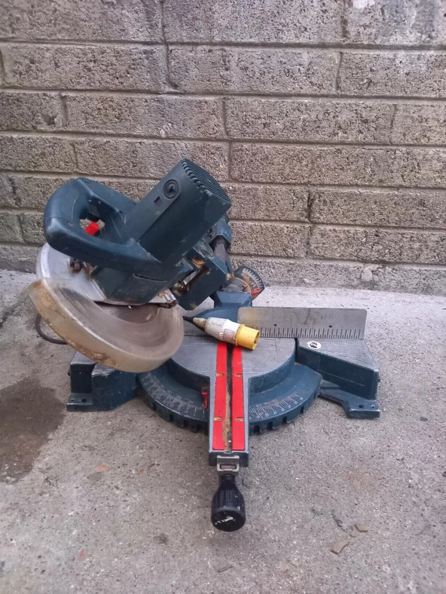 Bosch 10" Sliding Chopsaw - Image 4