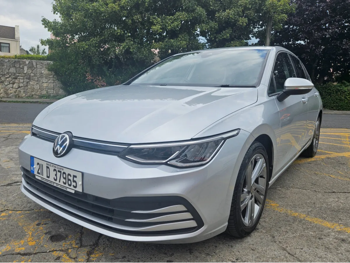 Volkswagen Golf 1.5 E TSI LIFE EVO 150PS - Image 3