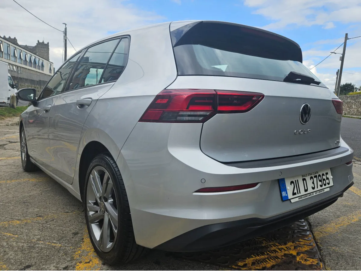 Volkswagen Golf 1.5 E TSI LIFE EVO 150PS - Image 4