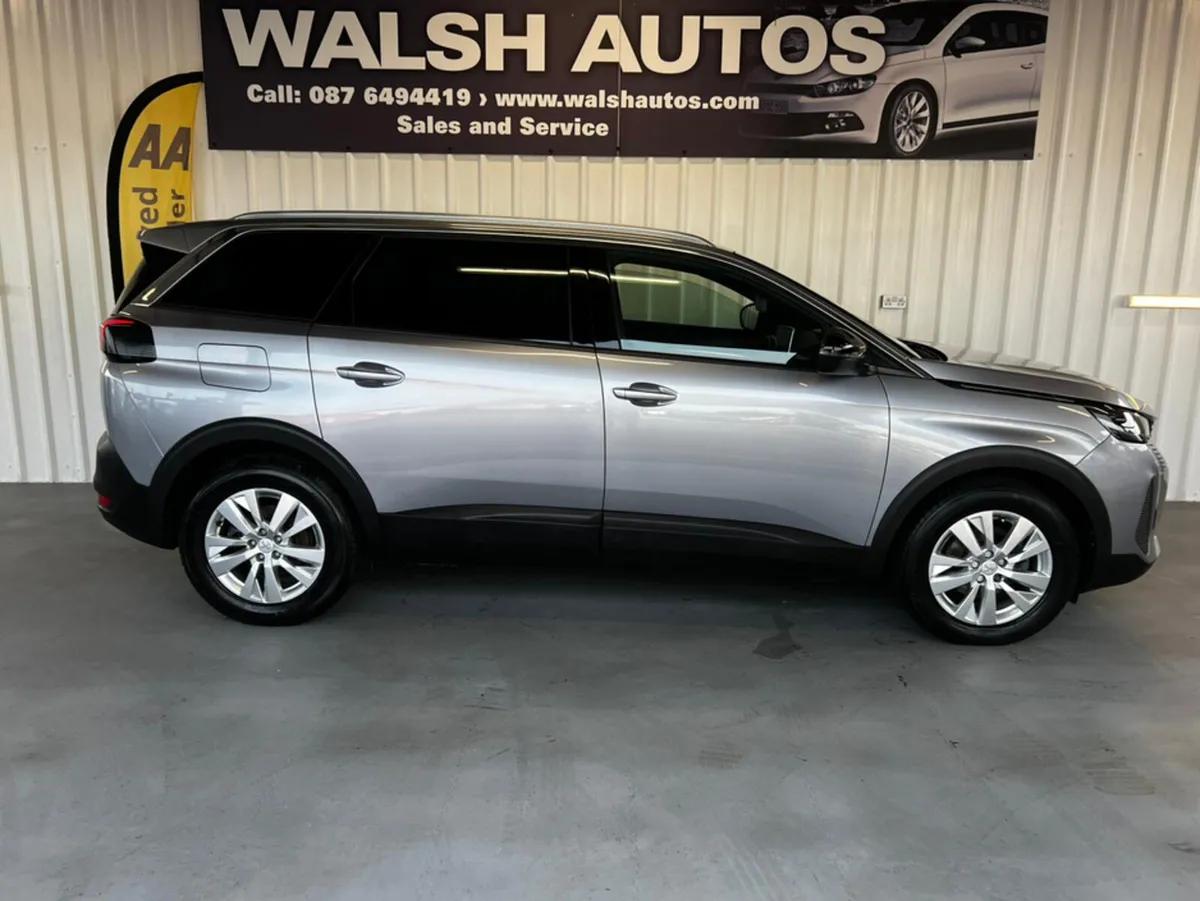 Peugeot 5008 ALLURE PREMIUM BHDI - Image 3