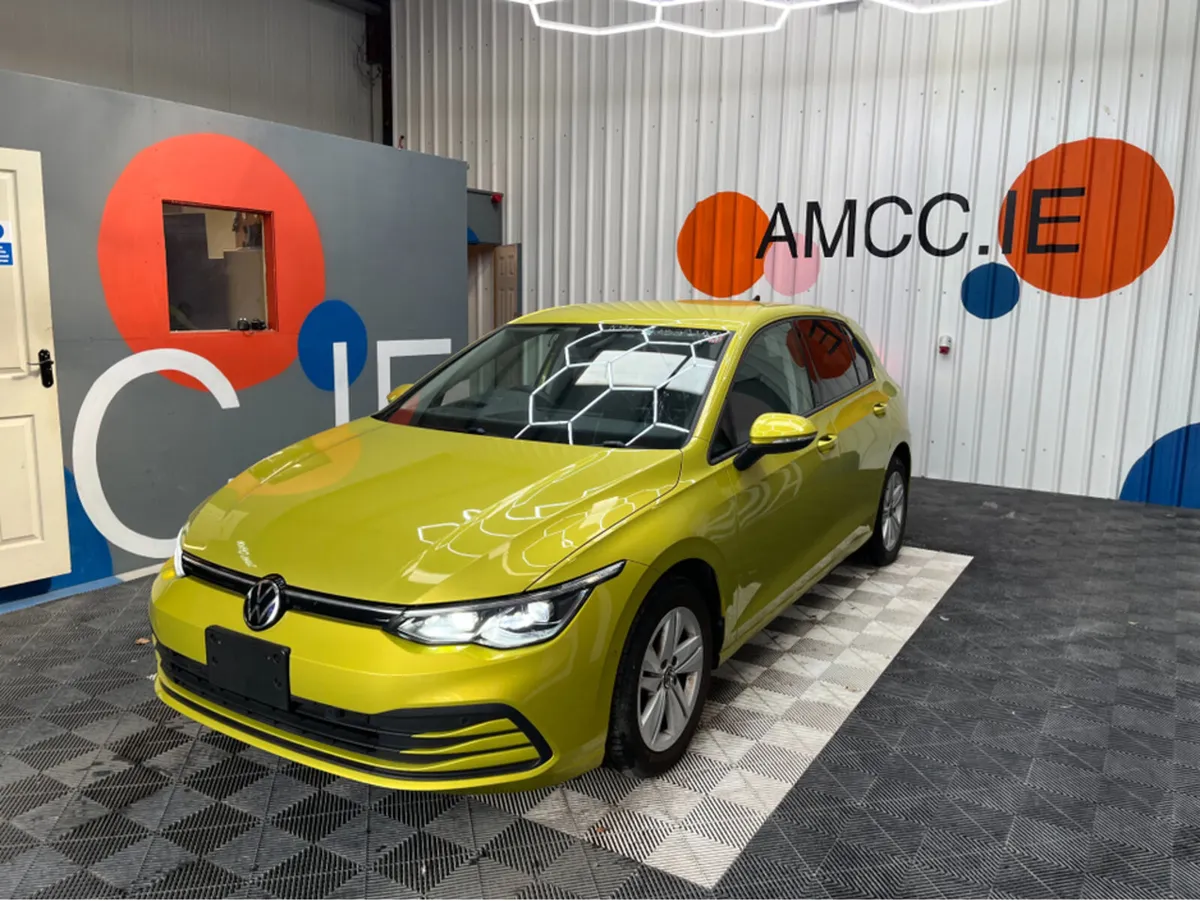 Volkswagen Golf 1.0 ETSI ACTIVE / 28k KMs / REVERS - Image 3