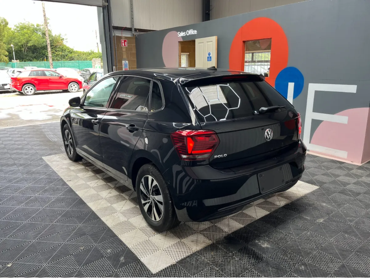 Volkswagen Polo 1.0 TSI COMFORT LINE / 29k KMs / R - Image 4