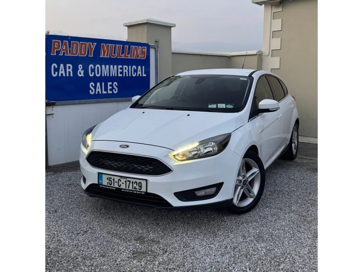 Ford Focus 1.5 TDCI ZETEC 120PS 5DR - Image 3