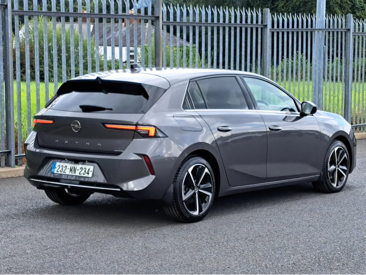 Opel Astra ELEGANCE 1.2TURBO 130BHP **REVERSING CA - Image 4