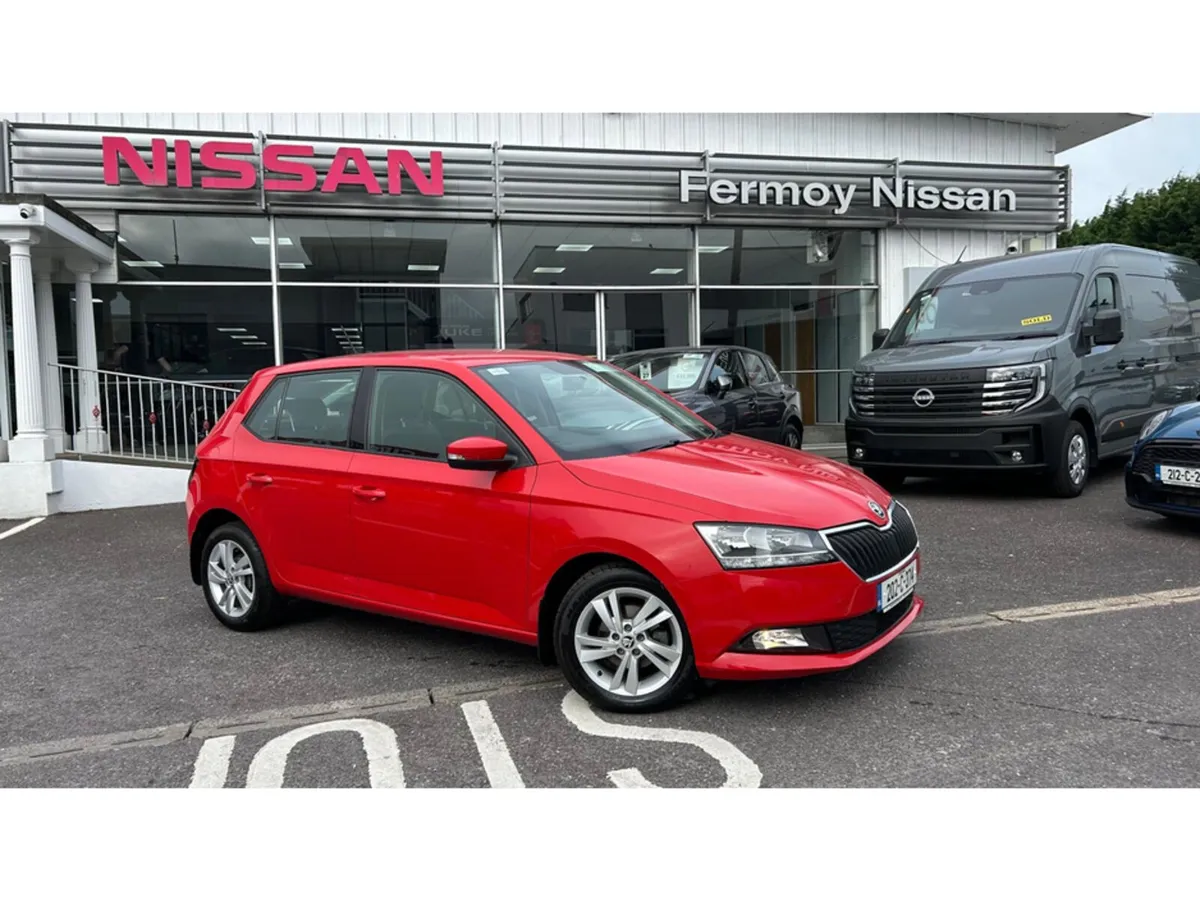 Skoda Fabia Camera Rear Sensors AC 5 door 1.0 petr - Image 1
