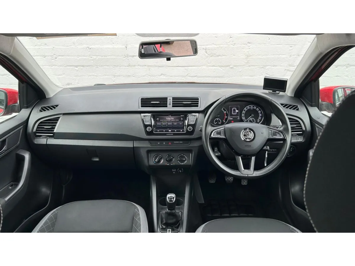 Skoda Fabia Camera Rear Sensors AC 5 door 1.0 petr - Image 3