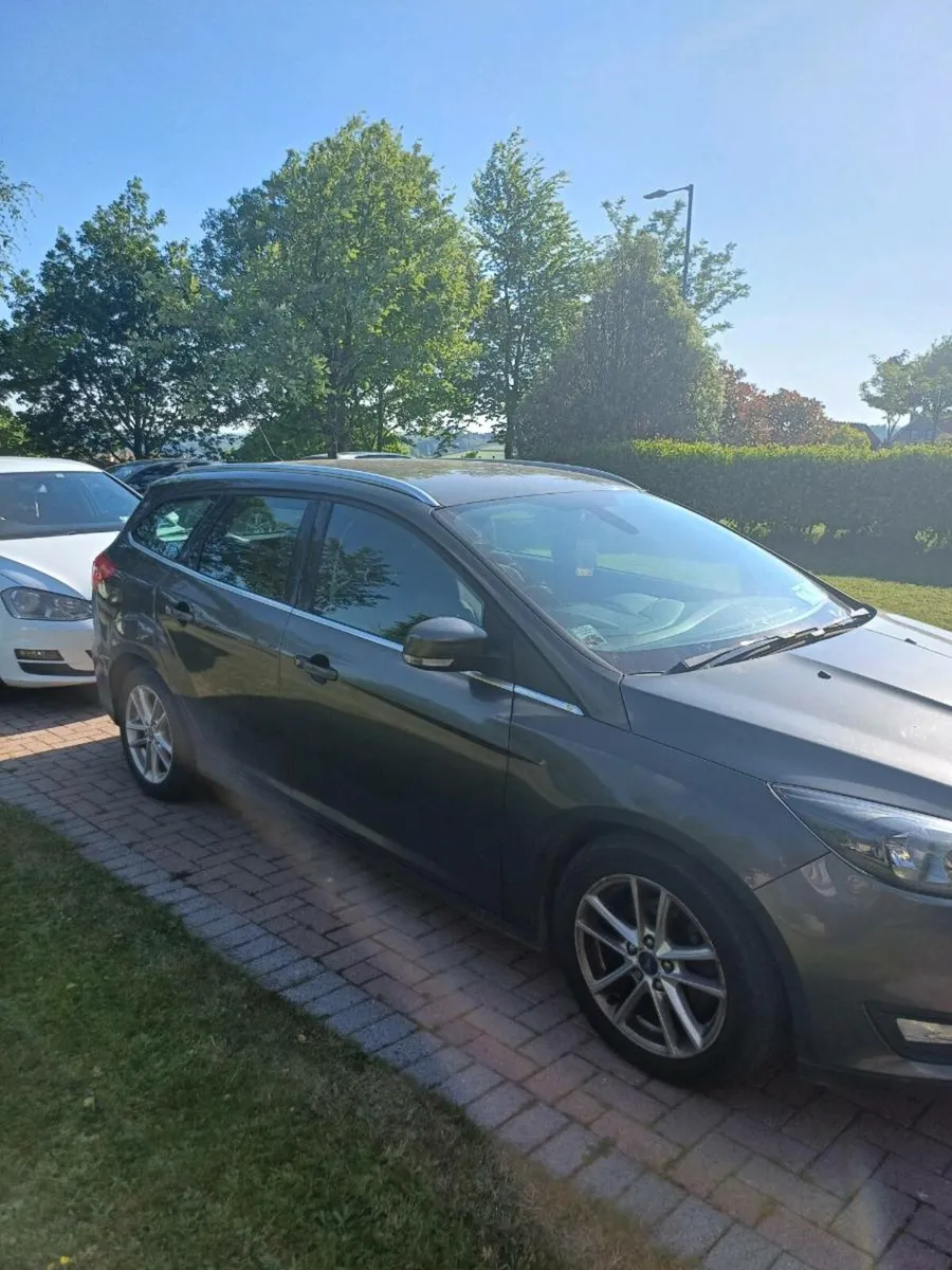 Ford Focus - Image 2