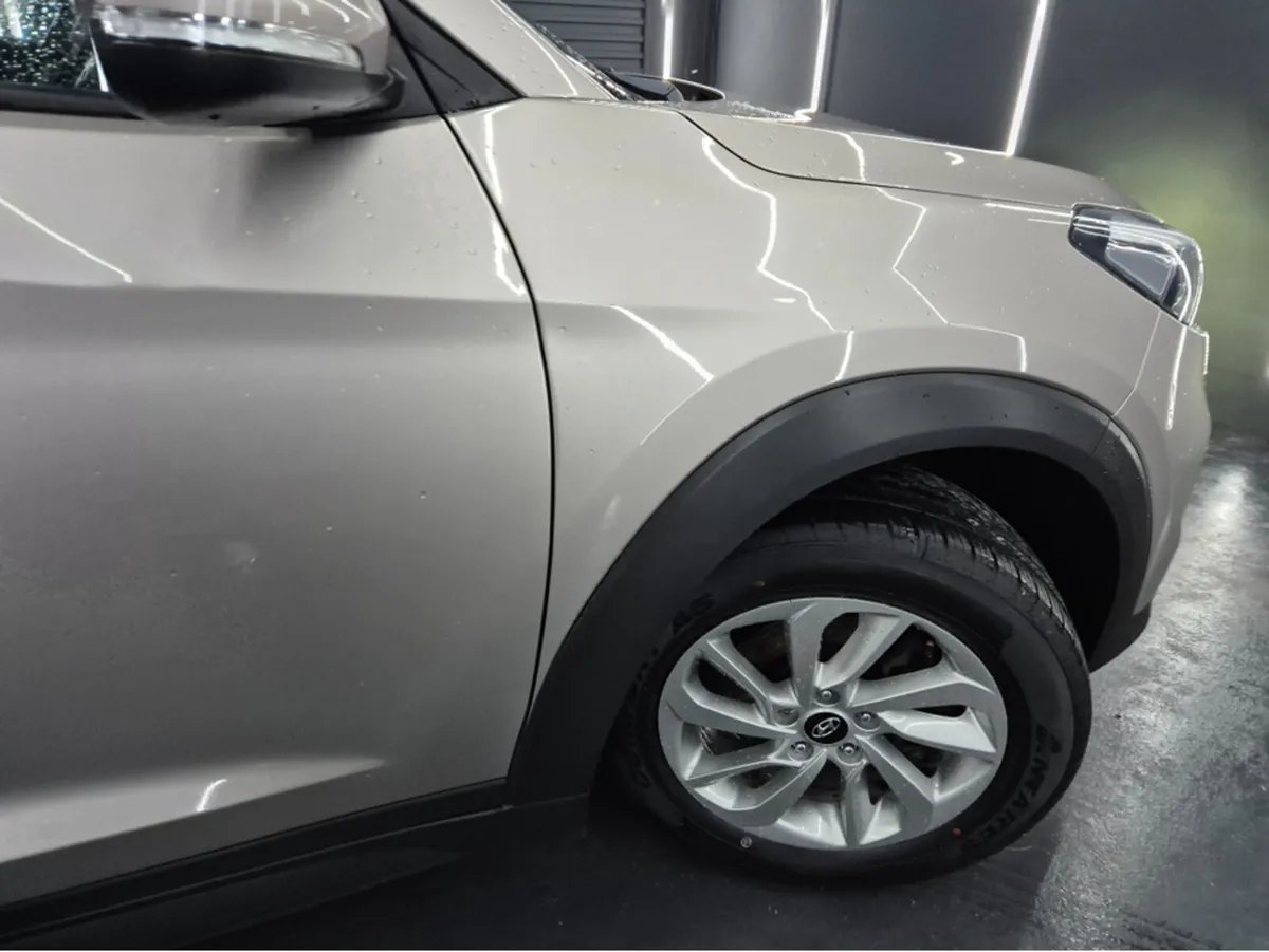 Hyundai Tucson 1.7 CRDI SE NAV BL/DR 5 5DR - Image 3