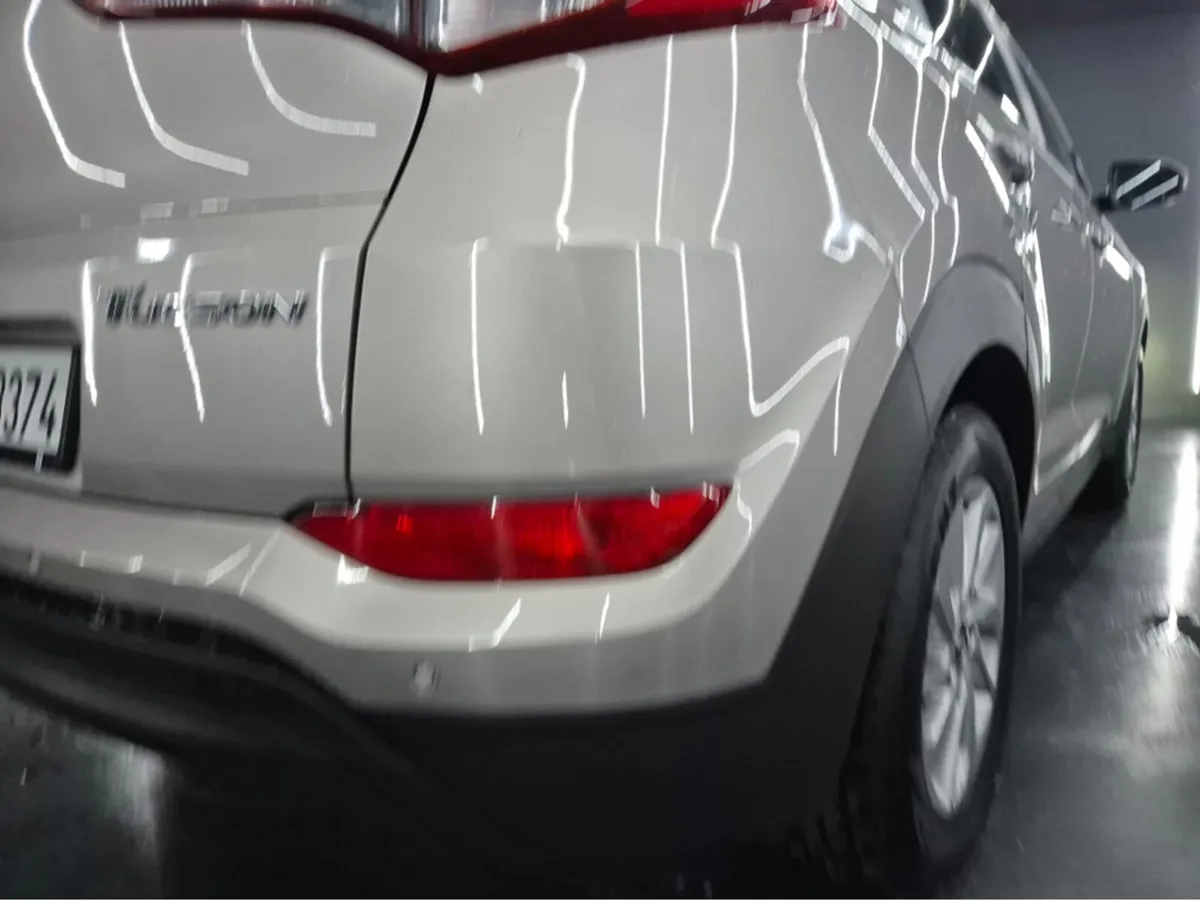 Hyundai Tucson 1.7 CRDI SE NAV BL/DR 5 5DR - Image 4