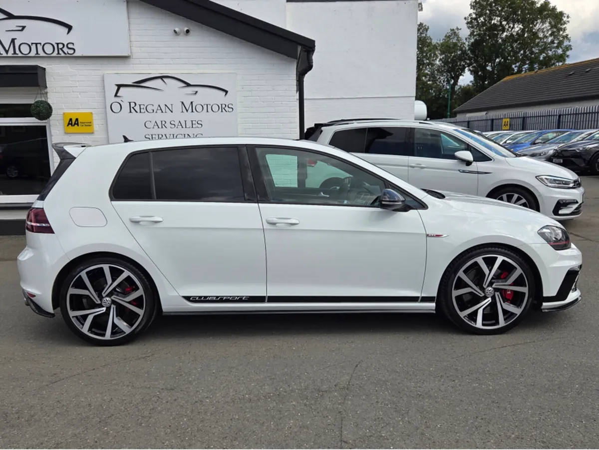 Volkswagen Golf GTI CLUBSPORT TRACK EDITION - Image 2