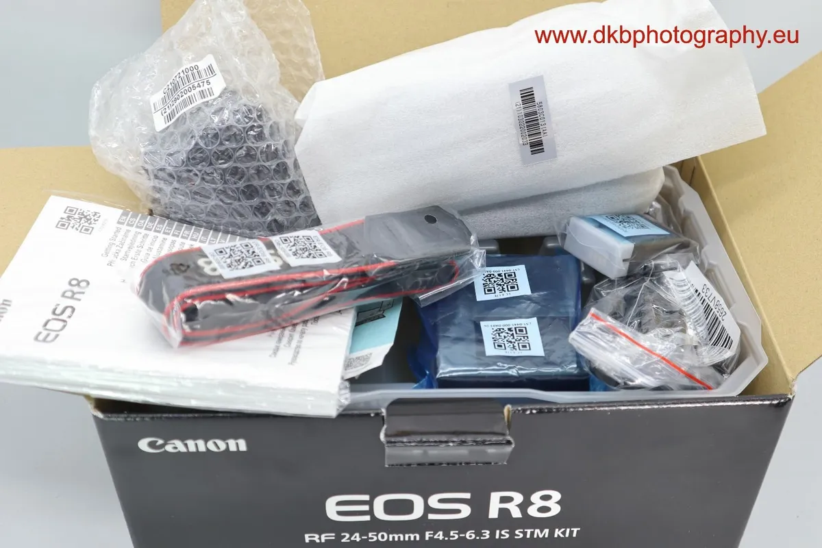 CANON EOS R8 CAMERA & RF 24-50mm IS STM LENS #0506 - Image 1