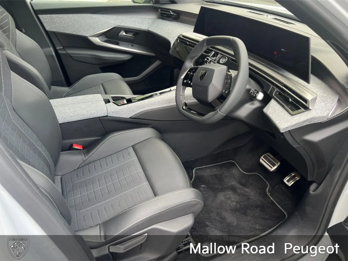 Peugeot 5008 EGT 73KWH 210 BHP STANDARD 4DR - Image 2