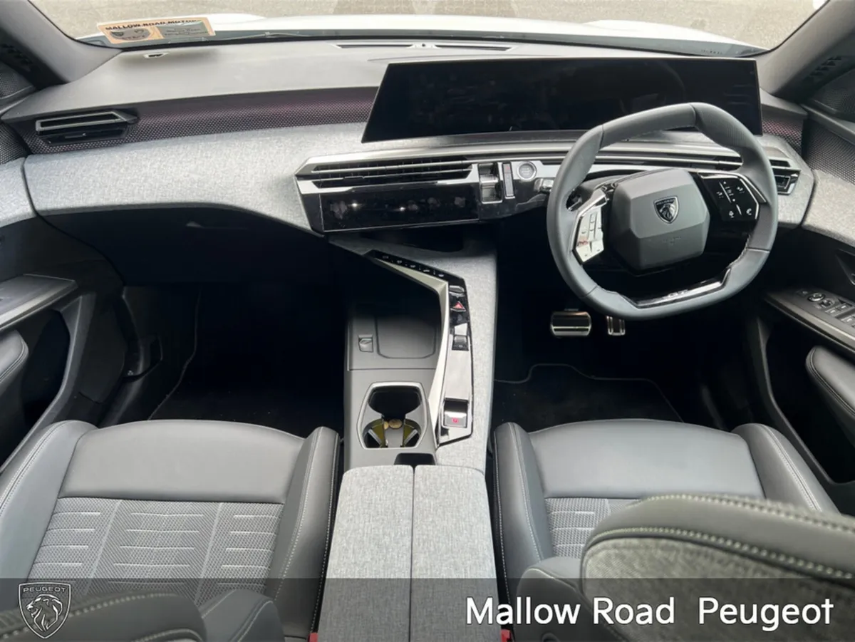 Peugeot 5008 EGT 73KWH 210 BHP STANDARD 4DR - Image 4