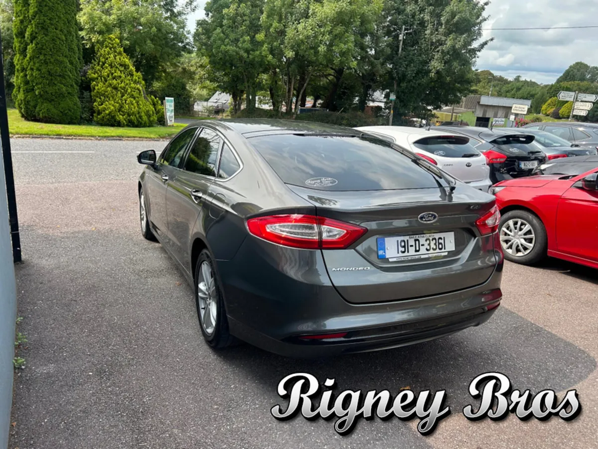 Ford Mondeo TITANIUM 2.0 150PS 6SPEED 5DR 4DR - Image 4