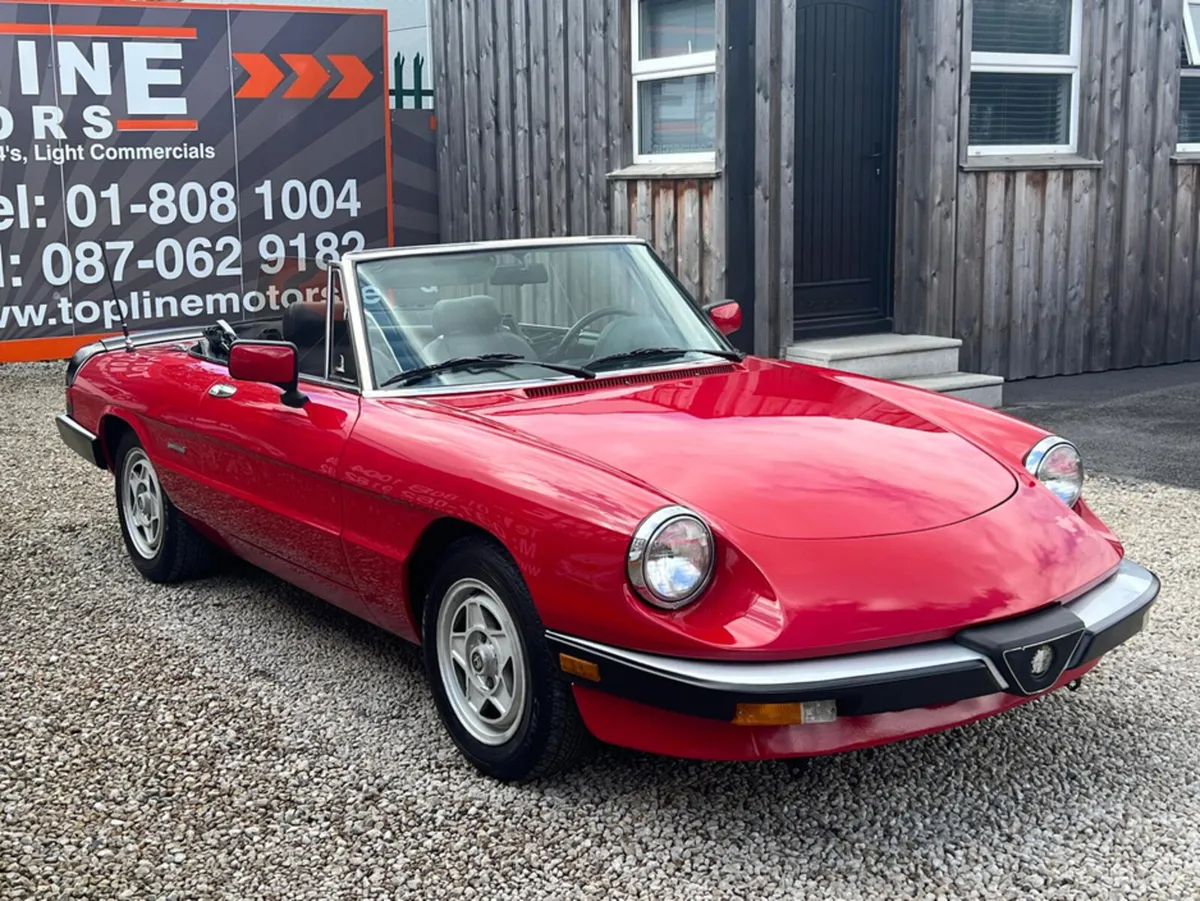 Alfa Romeo Spider //BRAND NEW RESPRAY//SPOTLESS/RA - Image 4