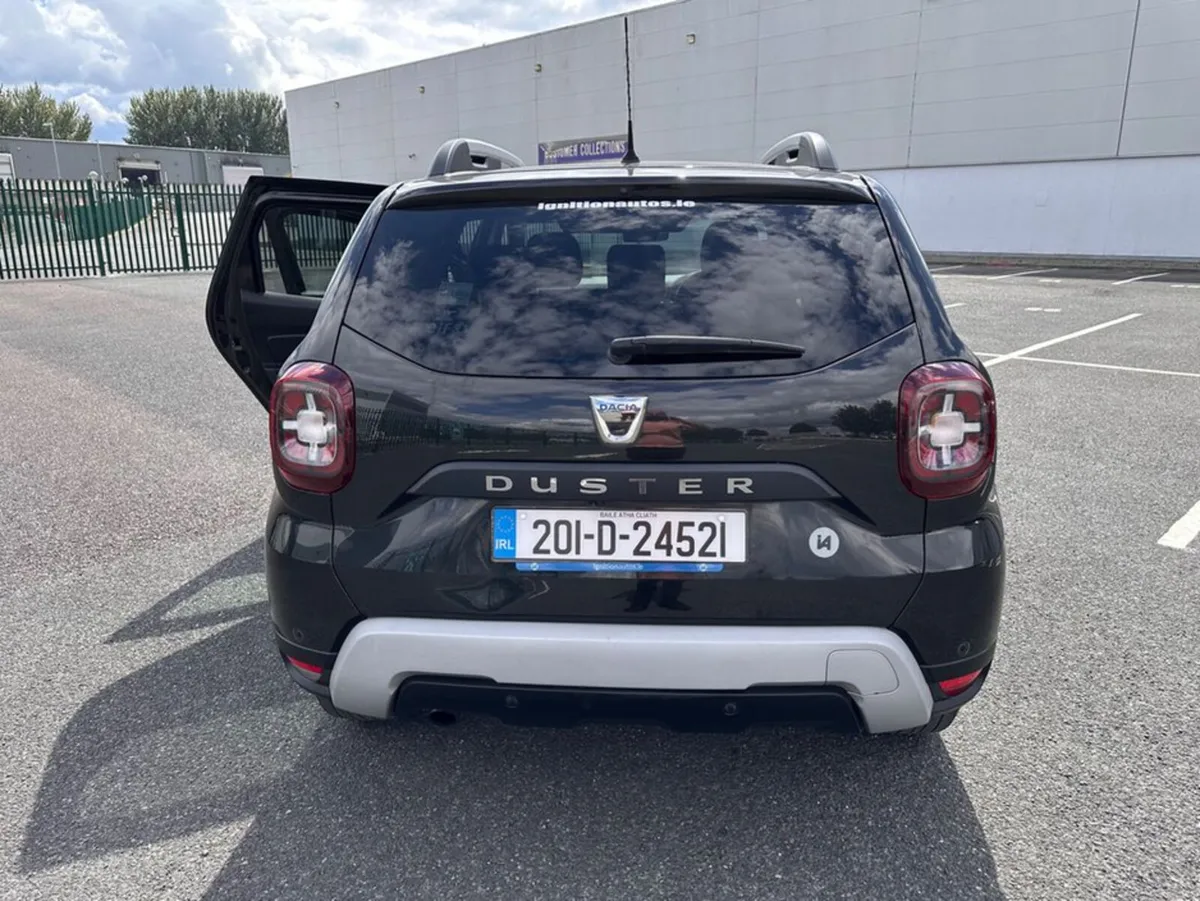 Dacia Duster 1.0 PETROL, COMFORT MODEL, LOW MILEAG - Image 3