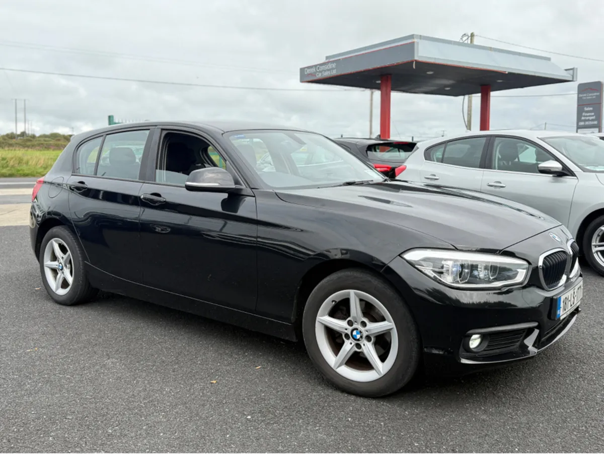 BMW 1-Series D SE BUSINESS 5DR - Image 1