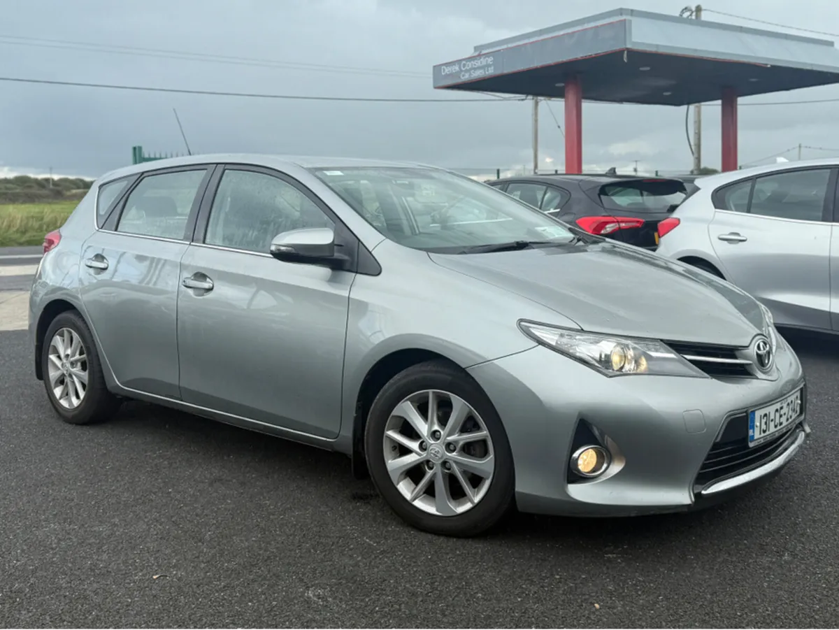 Toyota Auris 1.4 D-4D ICON S/S 5DR - Image 1
