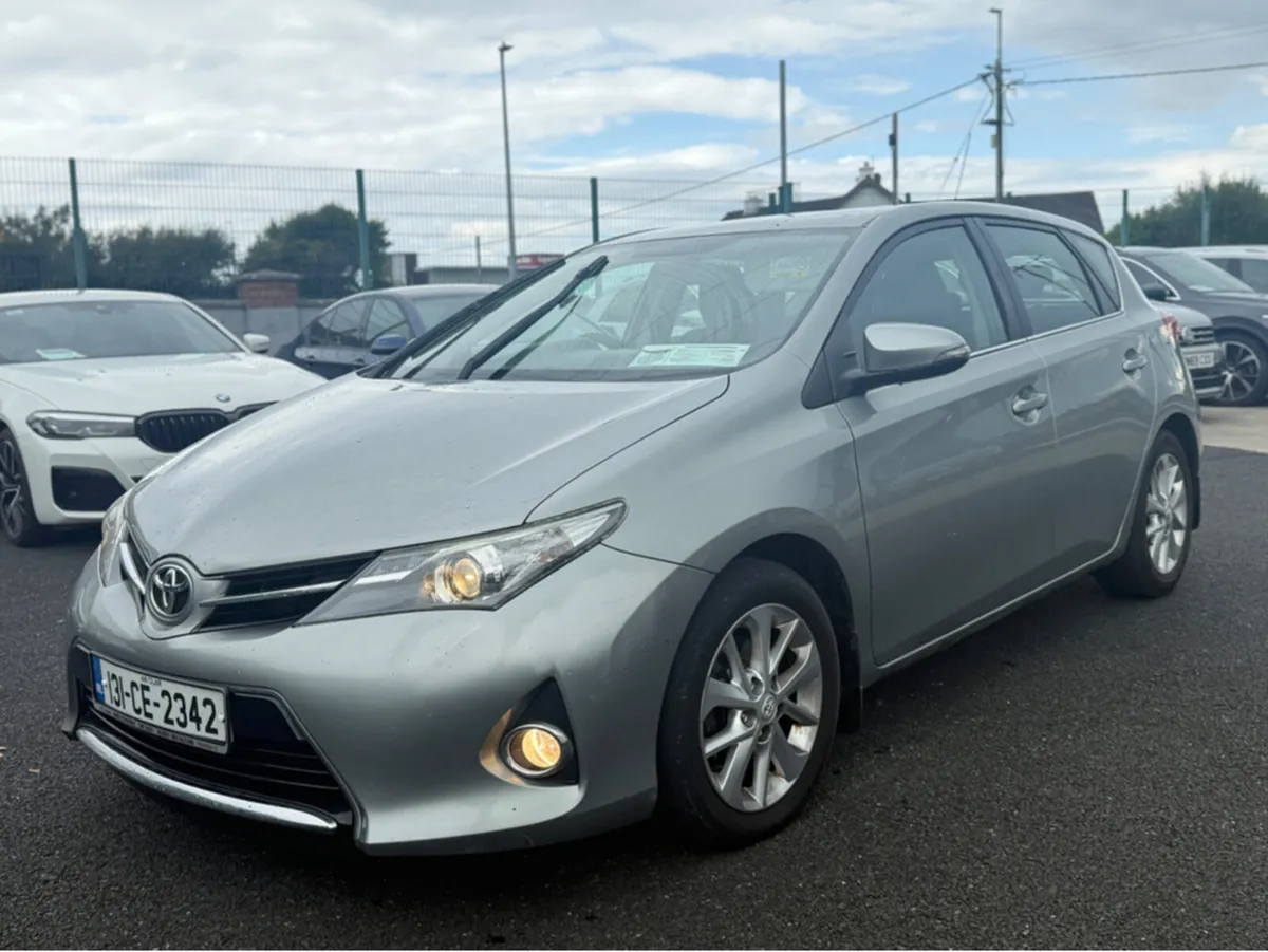 Toyota Auris 1.4 D-4D ICON S/S 5DR - Image 3