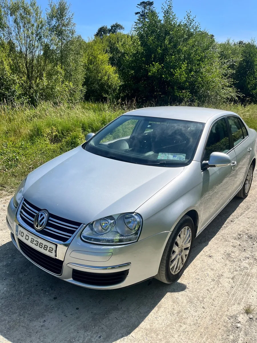 2010 Volkswagen jetta - Image 4