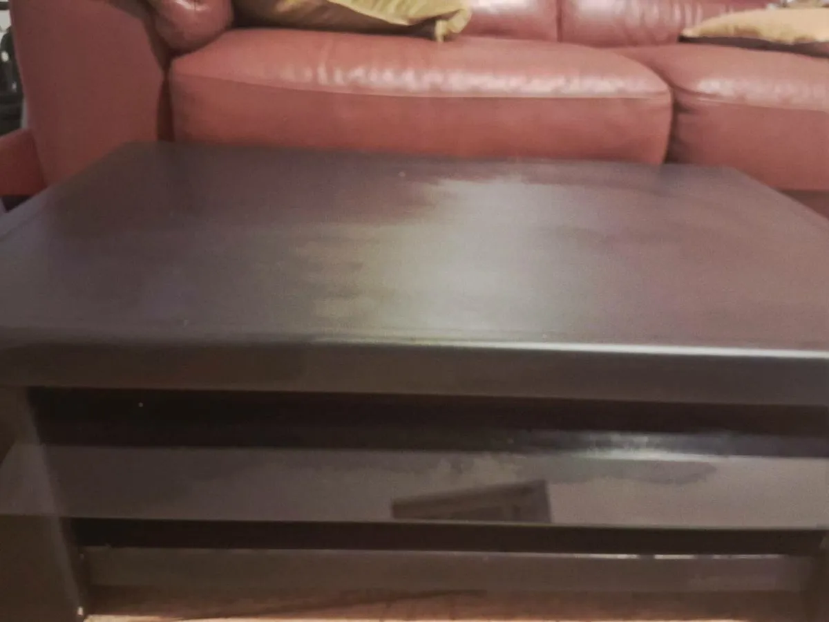 TV stand - Image 2