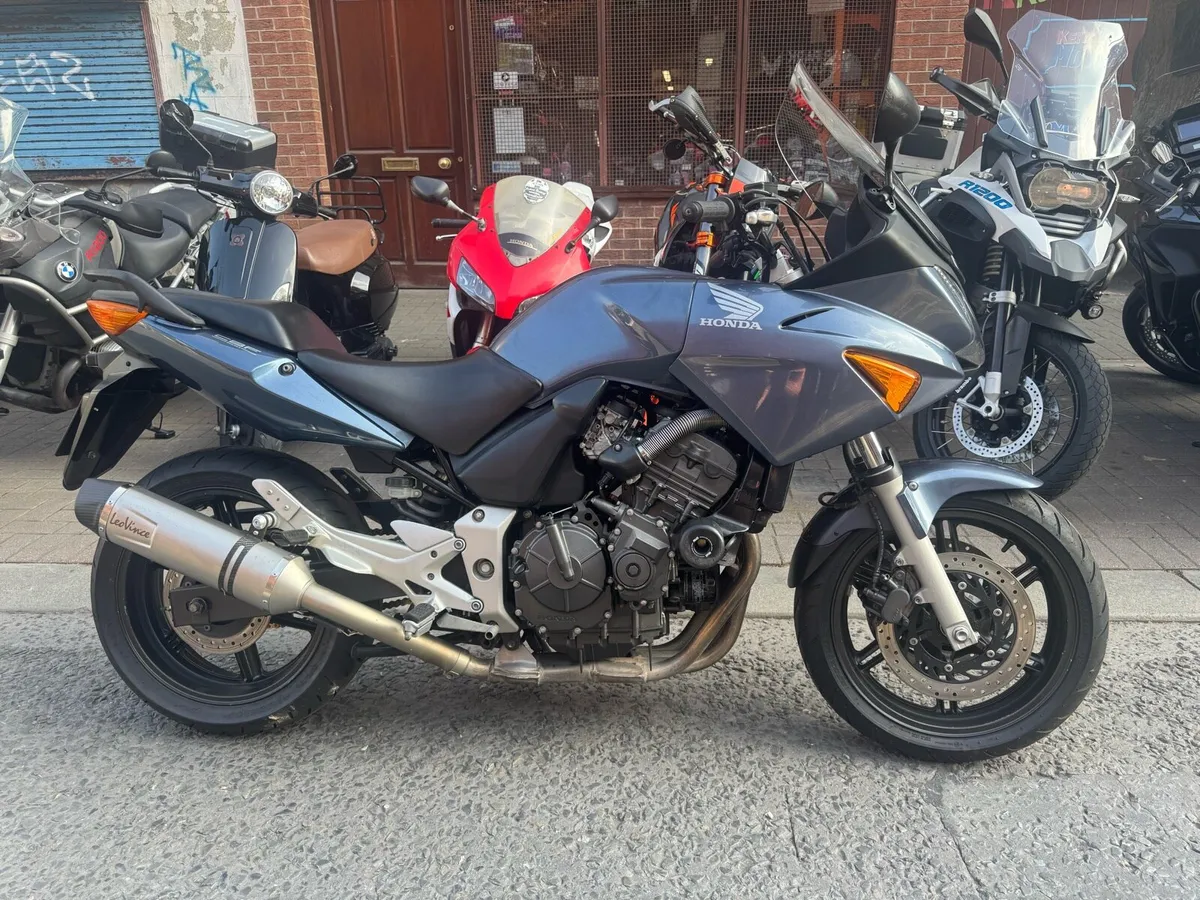 2004 Honda CBF600 - Image 3