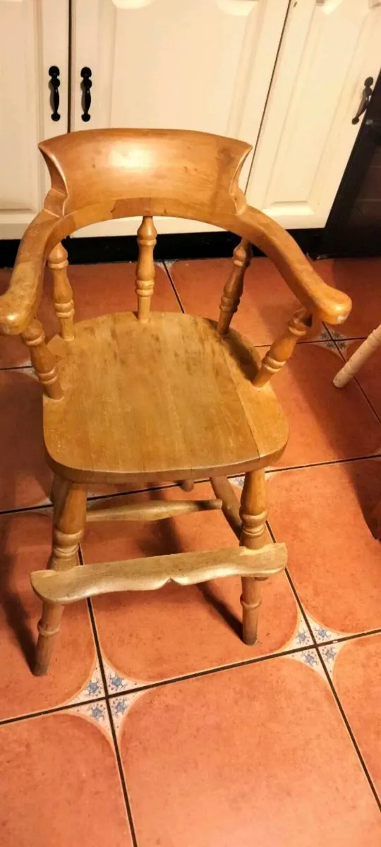 Antique child high stool - Image 2