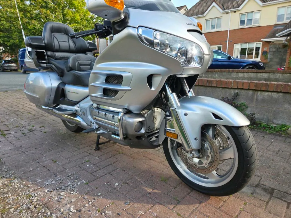 Honda gl1800 goldwing low mileage - Image 1