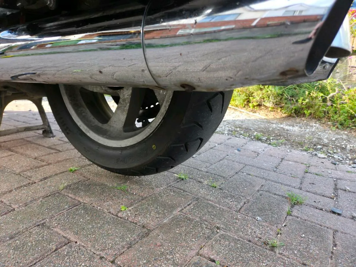 Honda gl1800 goldwing low mileage - Image 2