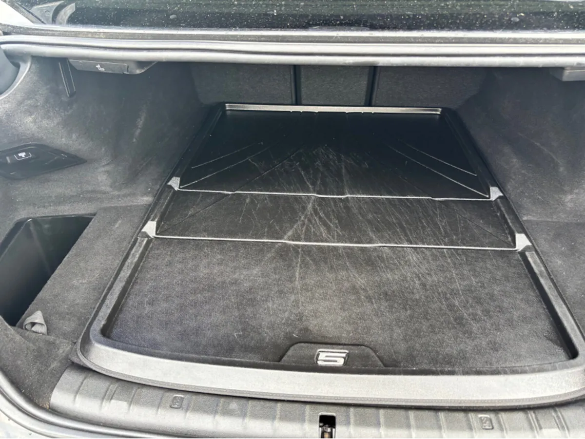 BMW 5-Series E G30 M SPORT 4DR AUTO Hybrid - Image 2