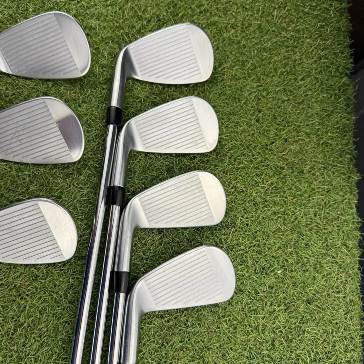 TITLEIST T200 2023 IRONS / 5-PW-AW / STIFF - Image 4