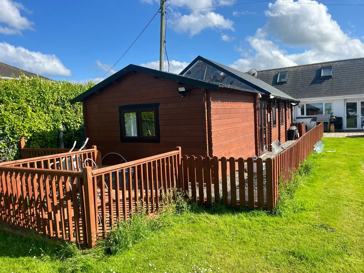 log cabin - Image 2