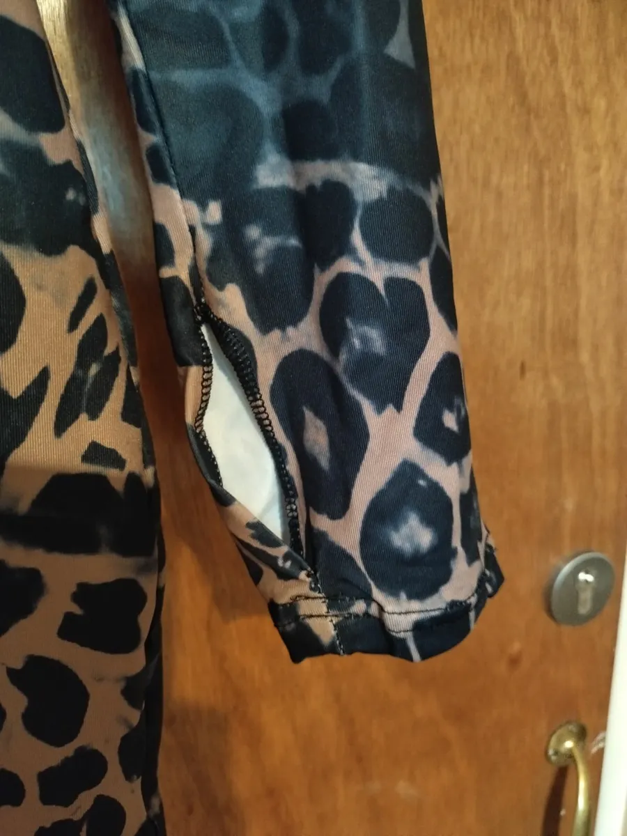 Sexy leopard dress for crossdresser - Image 2