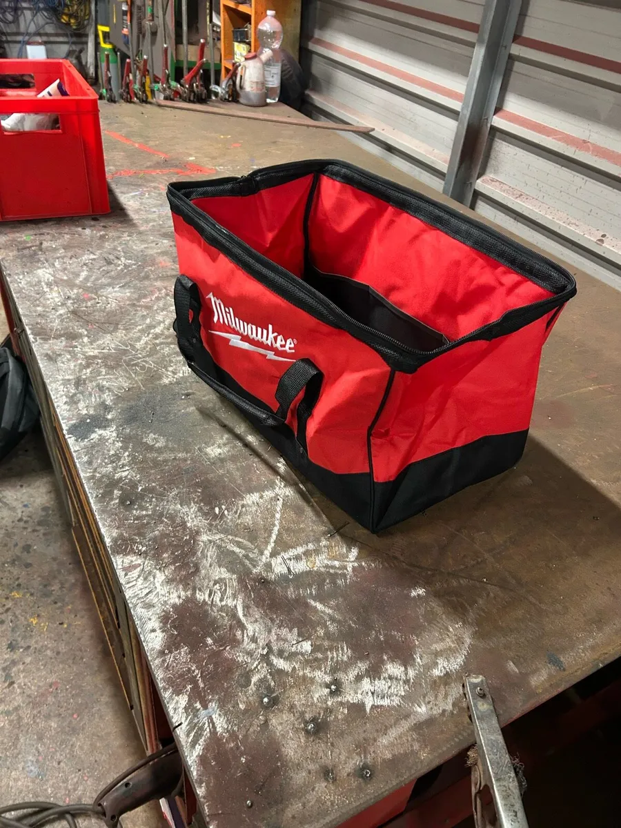 Milwaukee contractors bag - Image 1