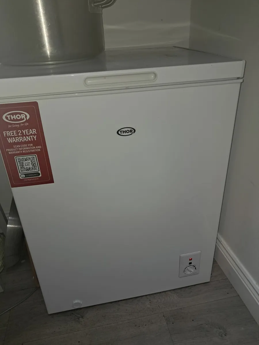 Chest freezer