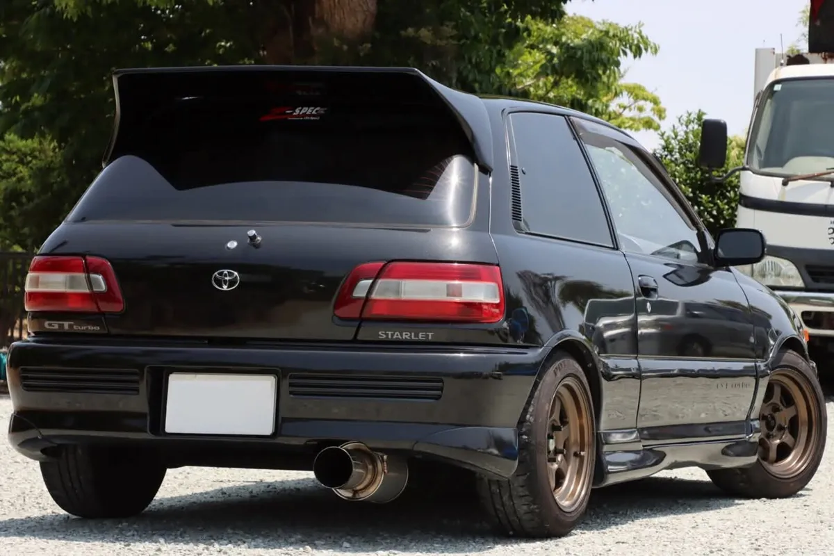 Nissan Skyline - Image 2