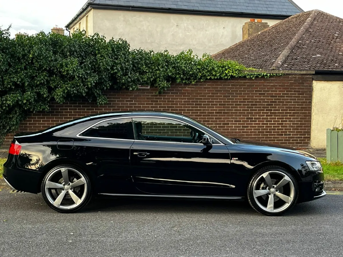Audi A5 2012 - Image 2