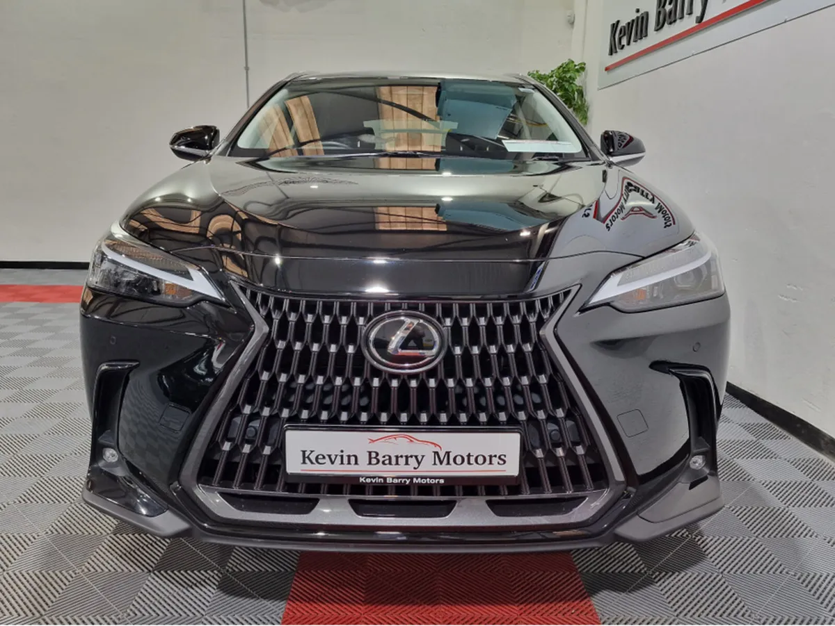 Lexus NX 2.5 PREMIUM PACK (PLUG IN HYBRID) 4WD AUT - Image 3
