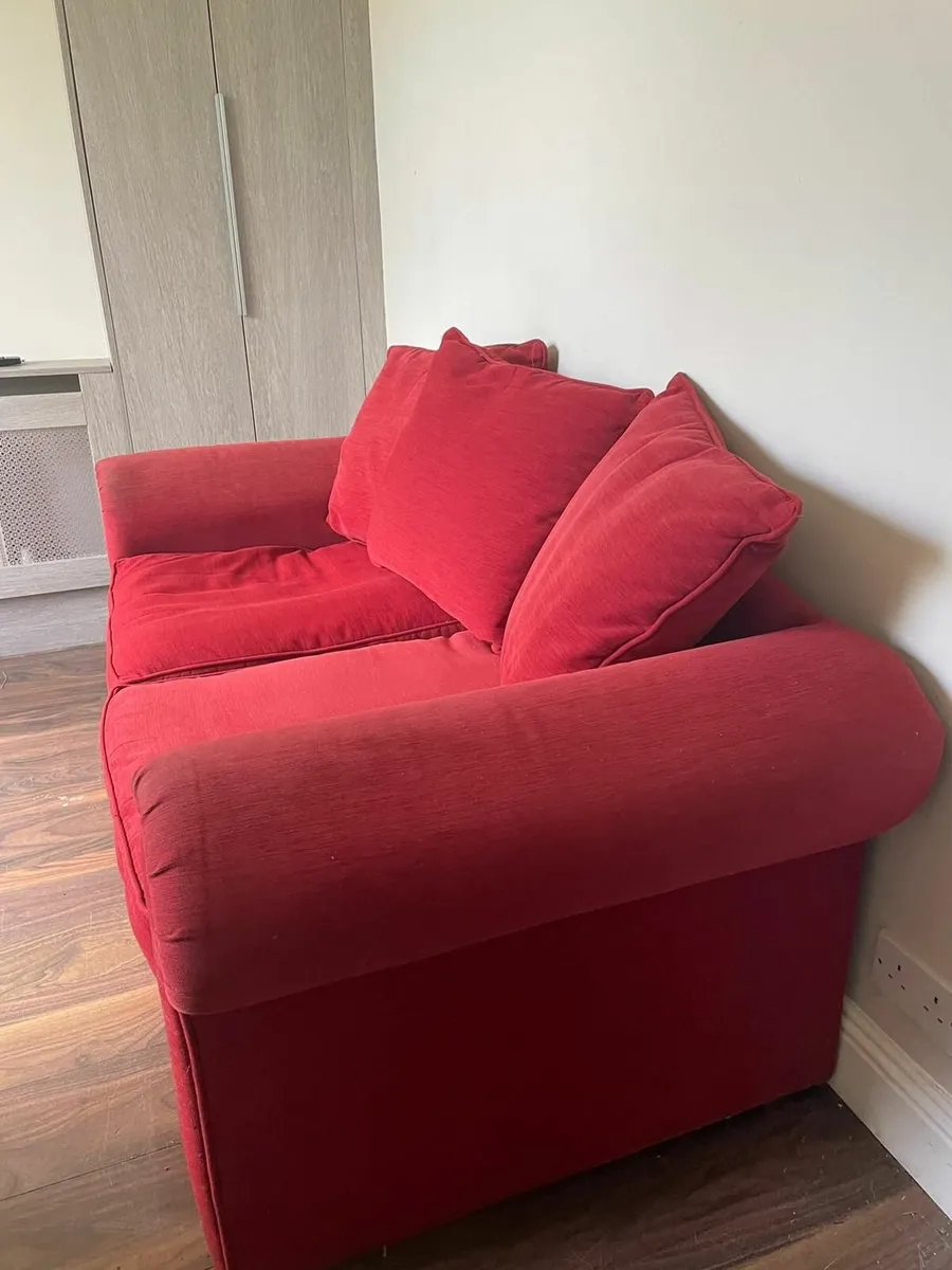 Couch - Image 4
