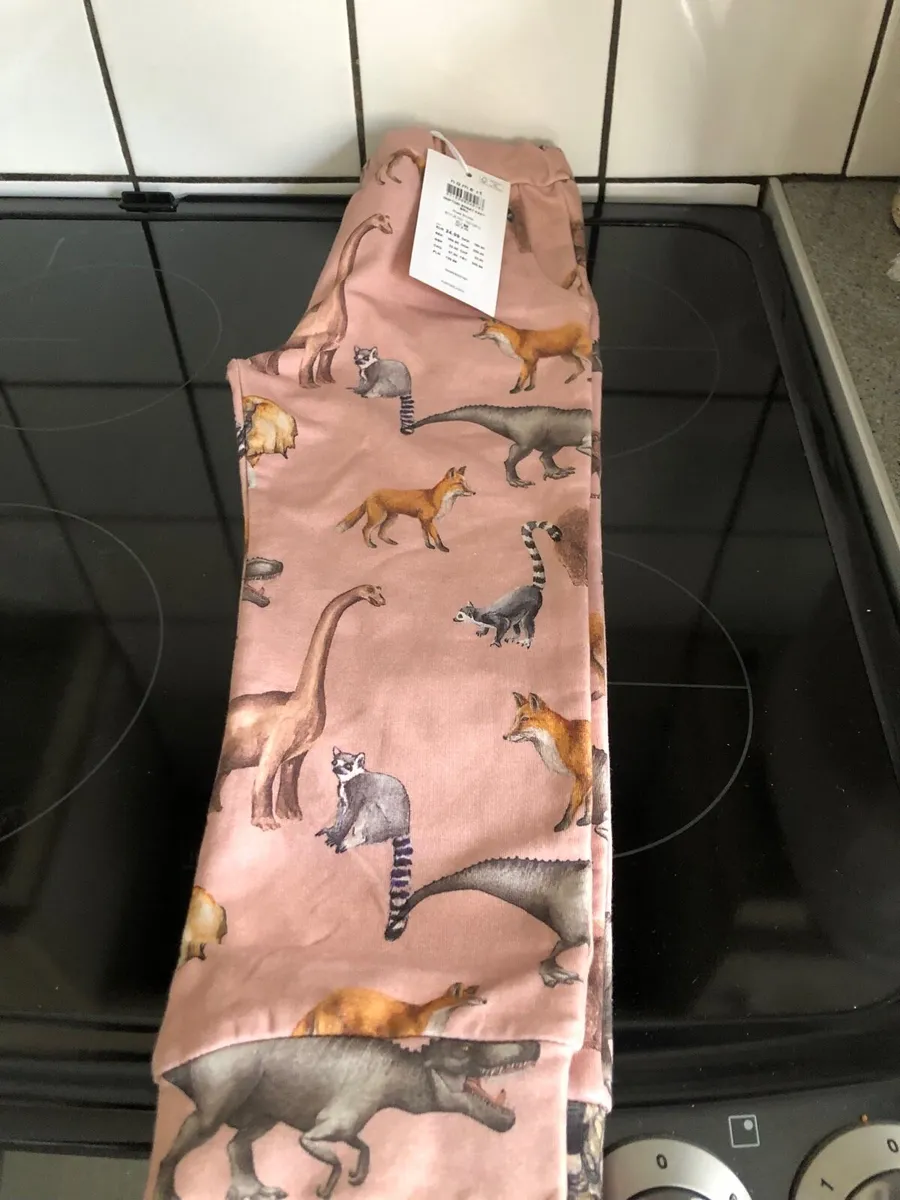 Girls BNWT bottoms age 2/3 €10 - Image 1