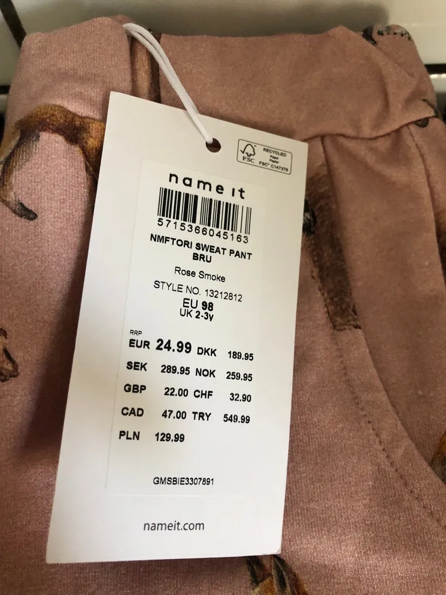 Girls BNWT bottoms age 2/3 €10 - Image 3