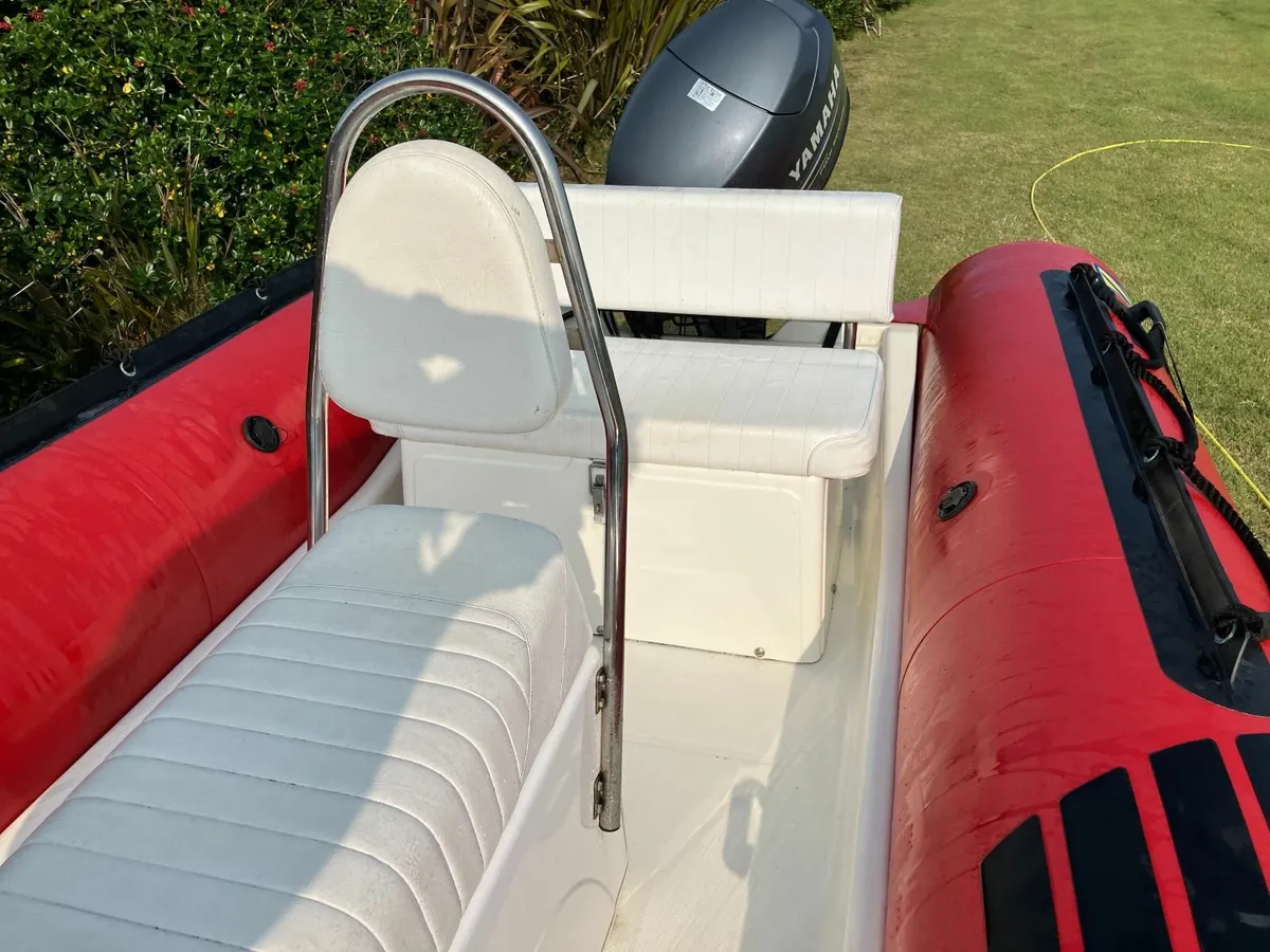 Zodiac 4.7m Pro 9 Man Rib - Image 3