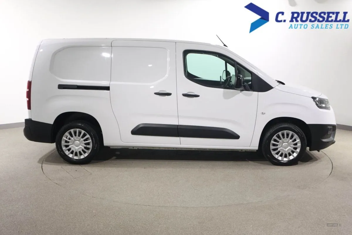 Toyota Proace L2 Diesel - Image 4