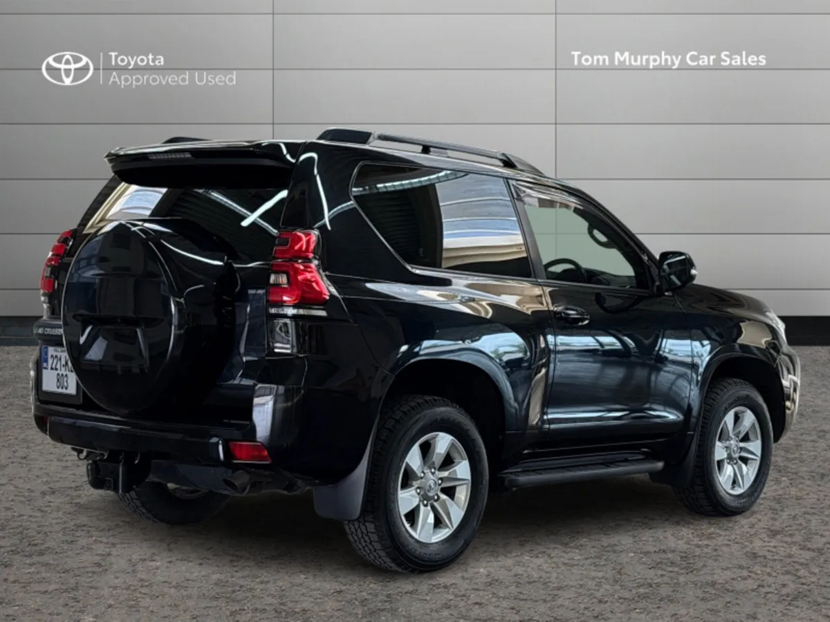 Toyota Land Cruiser LAND CRUISER 2.8 SWB AUTO *NO - Image 2