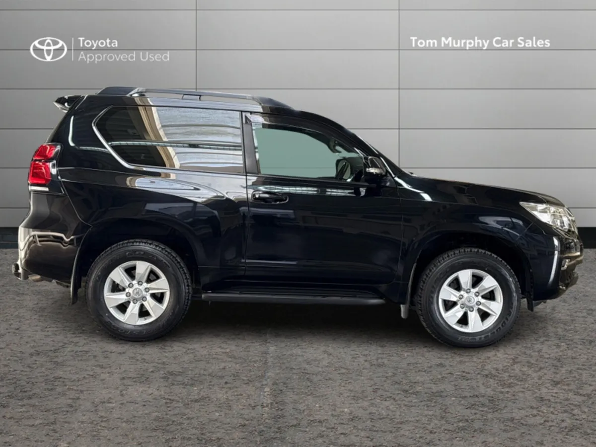 Toyota Land Cruiser LAND CRUISER 2.8 SWB AUTO *NO - Image 3