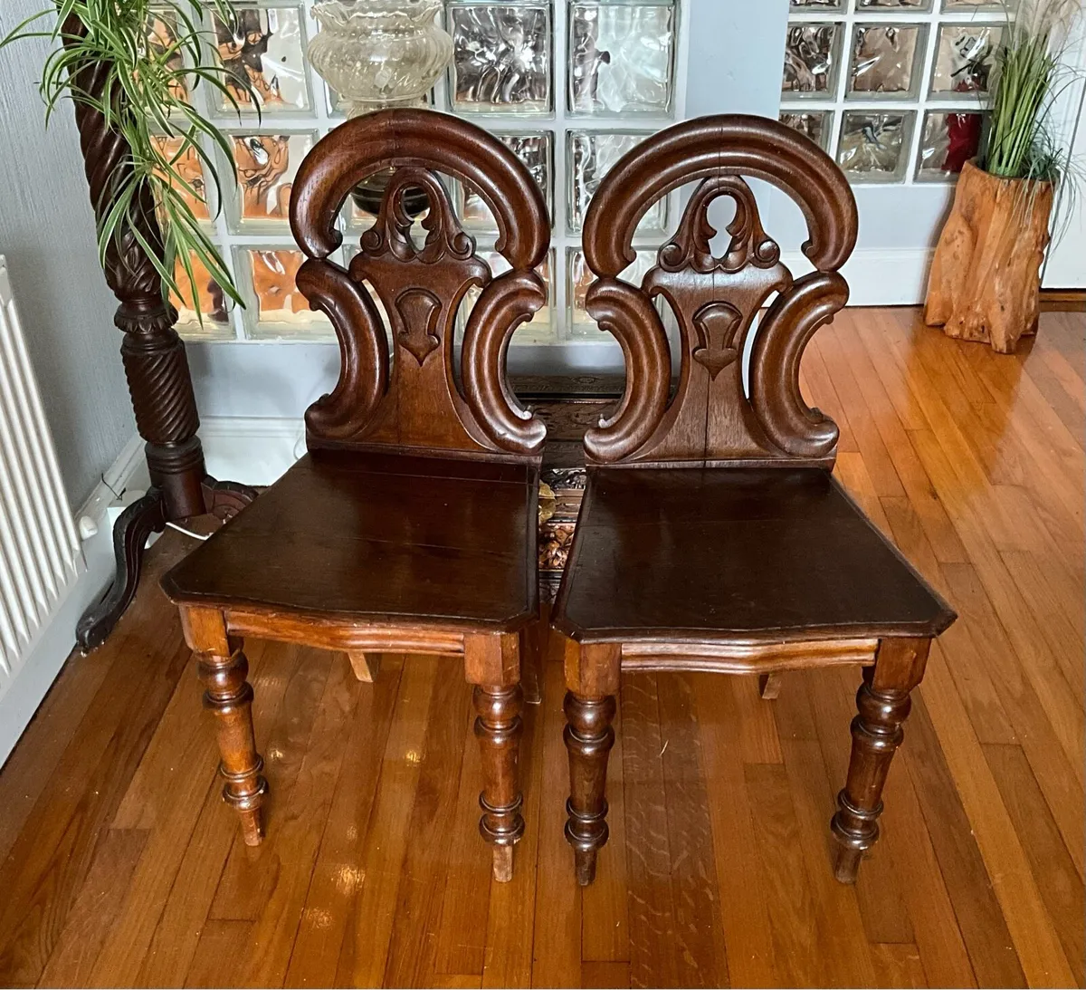 Pair of Victorian Carved Mahogany Hall Chairs - Image 3