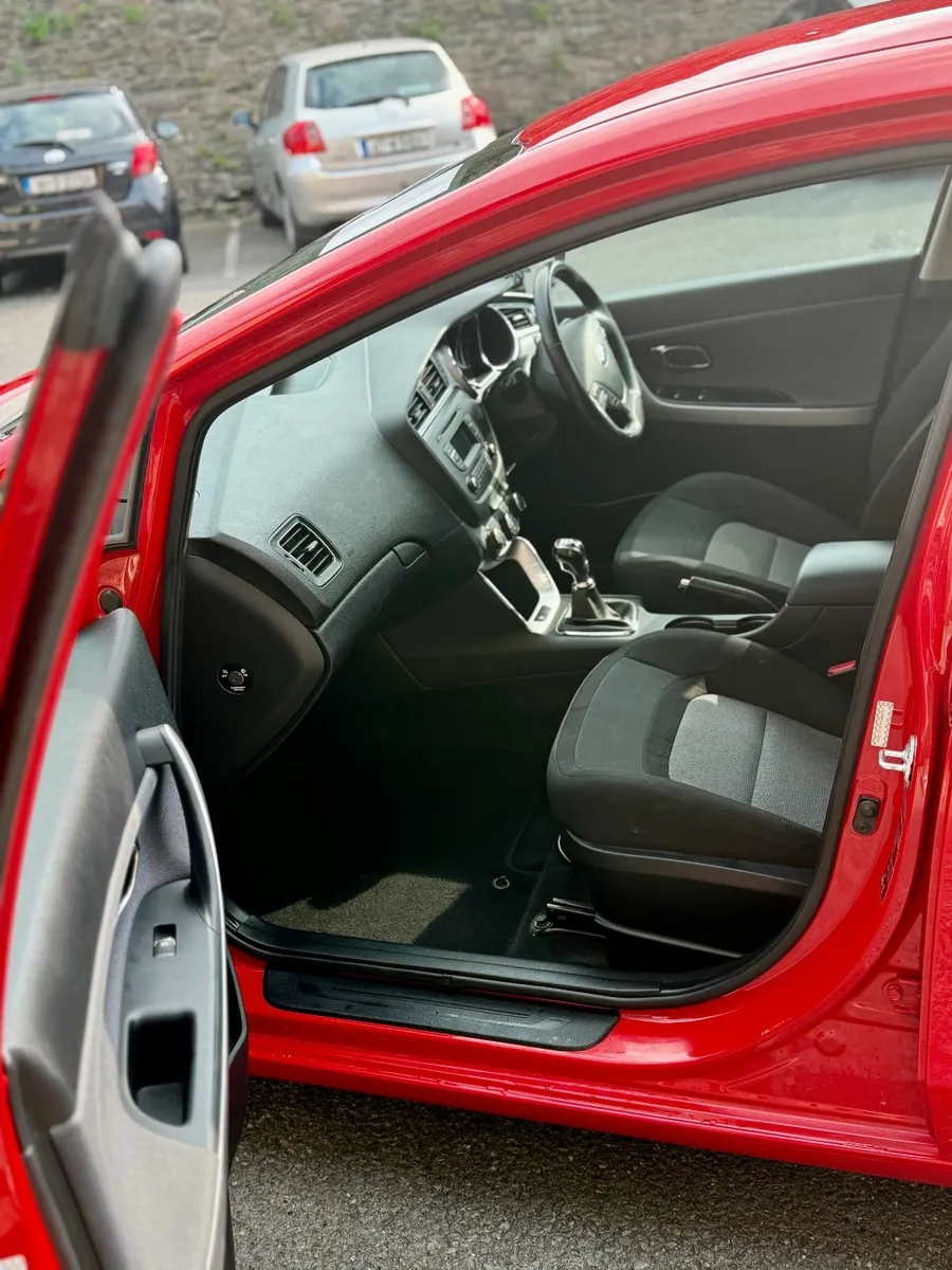 Kia Ceed 2015 - Image 3
