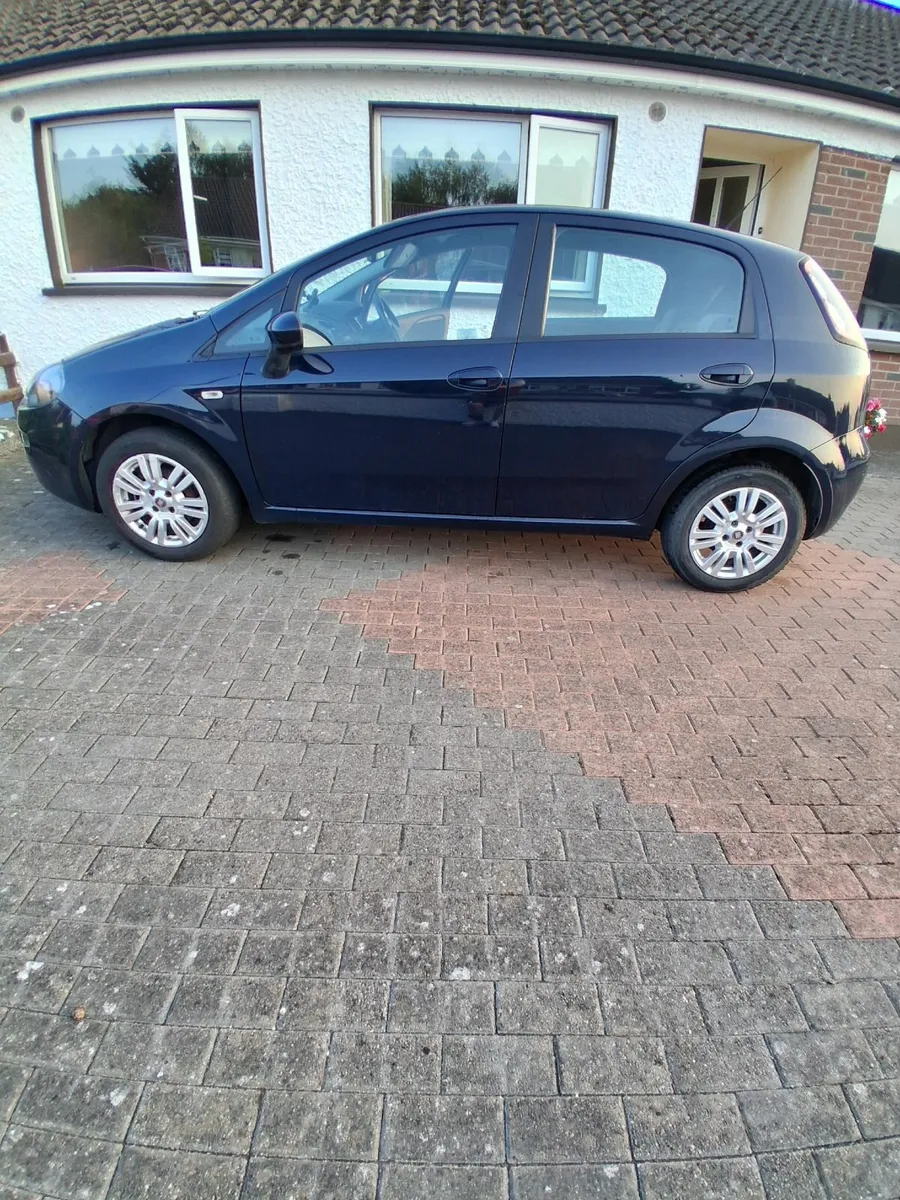 Fiat Punto 2013 - Image 2