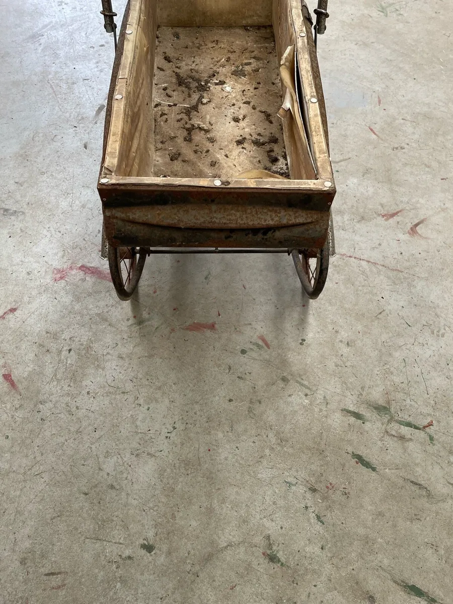 Pedigree pram - Image 4