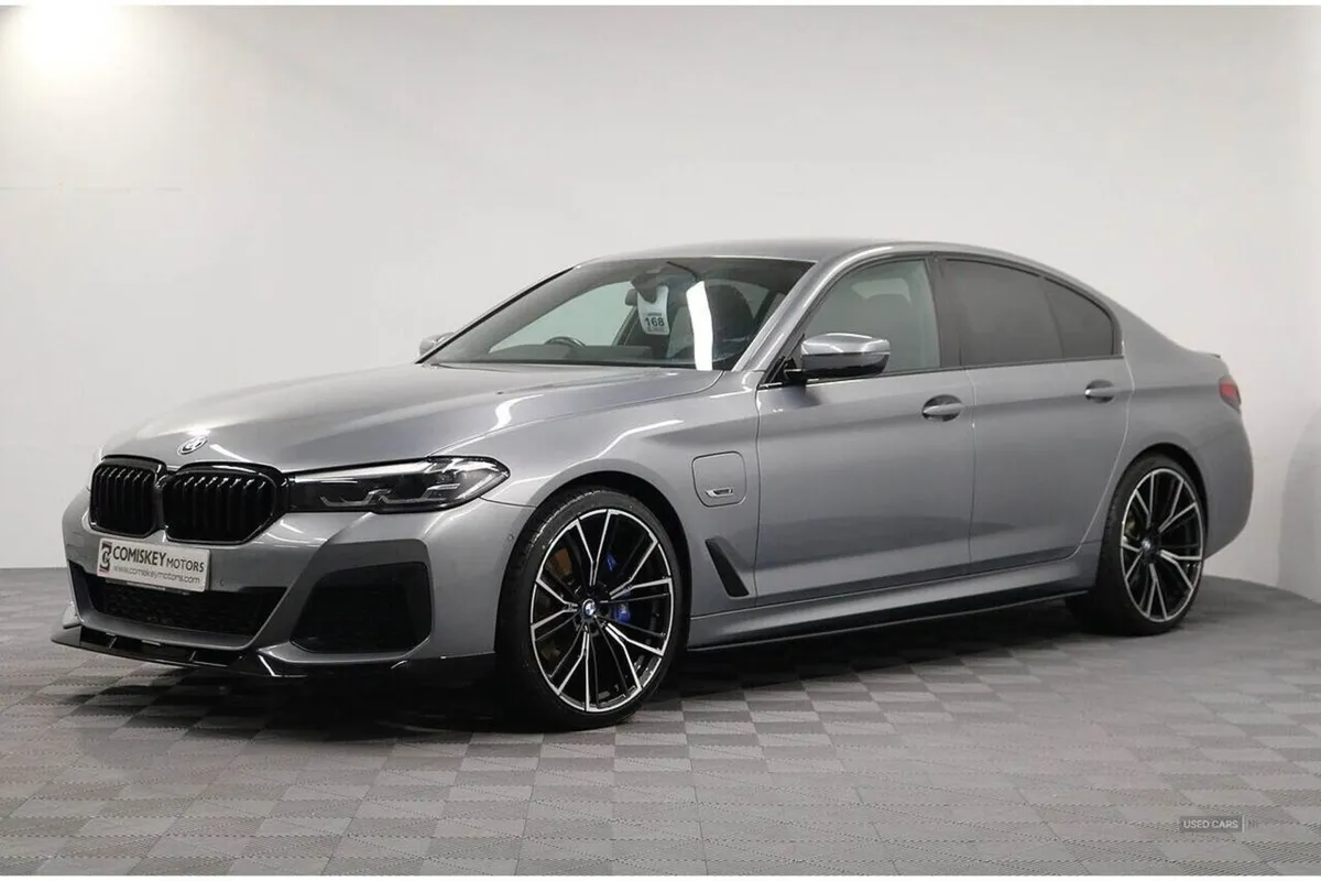 BMW 5 Series 530e M Sport - Image 4